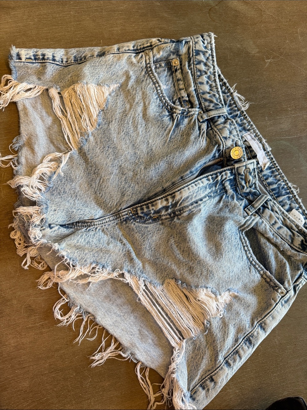 Garage Denim Distressed Light Blue Denim Shorts, Size 9 - Picture 4 of 8